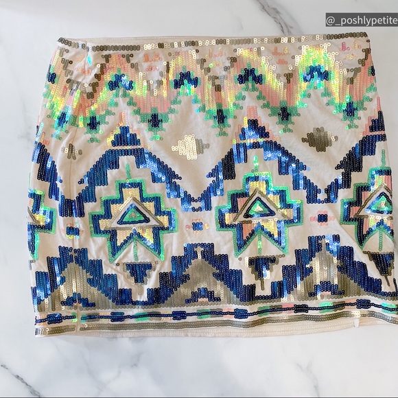 EXPRESS xs Southwest Sequins metallic Aztec Tribal Mini Skirt Women's - Picture 6 of 13